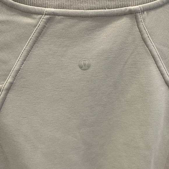 Lululemon Cropped Long-Sleeve - Picture 4 of 4